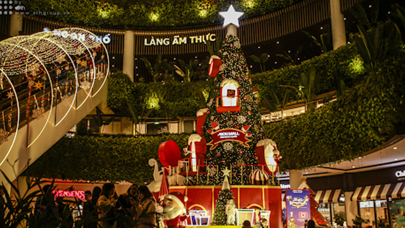 Aeon mall mang khung cảnh Noel ấm áp